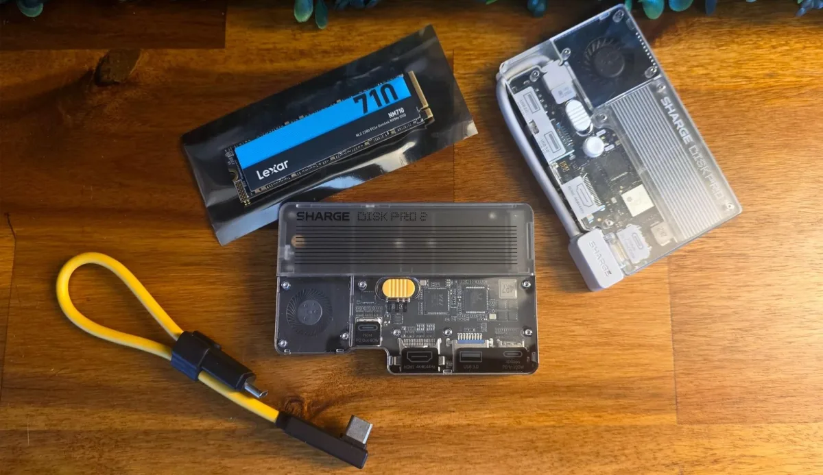 Hands On: Sharge's Disk Pro 2 Ultra is a compact, magnetic DIY SSD dock with active cooling, 80W passthrough charging, and HDMI 2.1, supporting up to 8TB drives