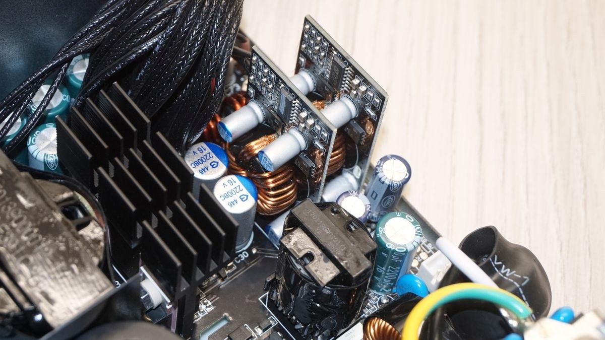 AZZA PSAZ-750G ATX 3.1