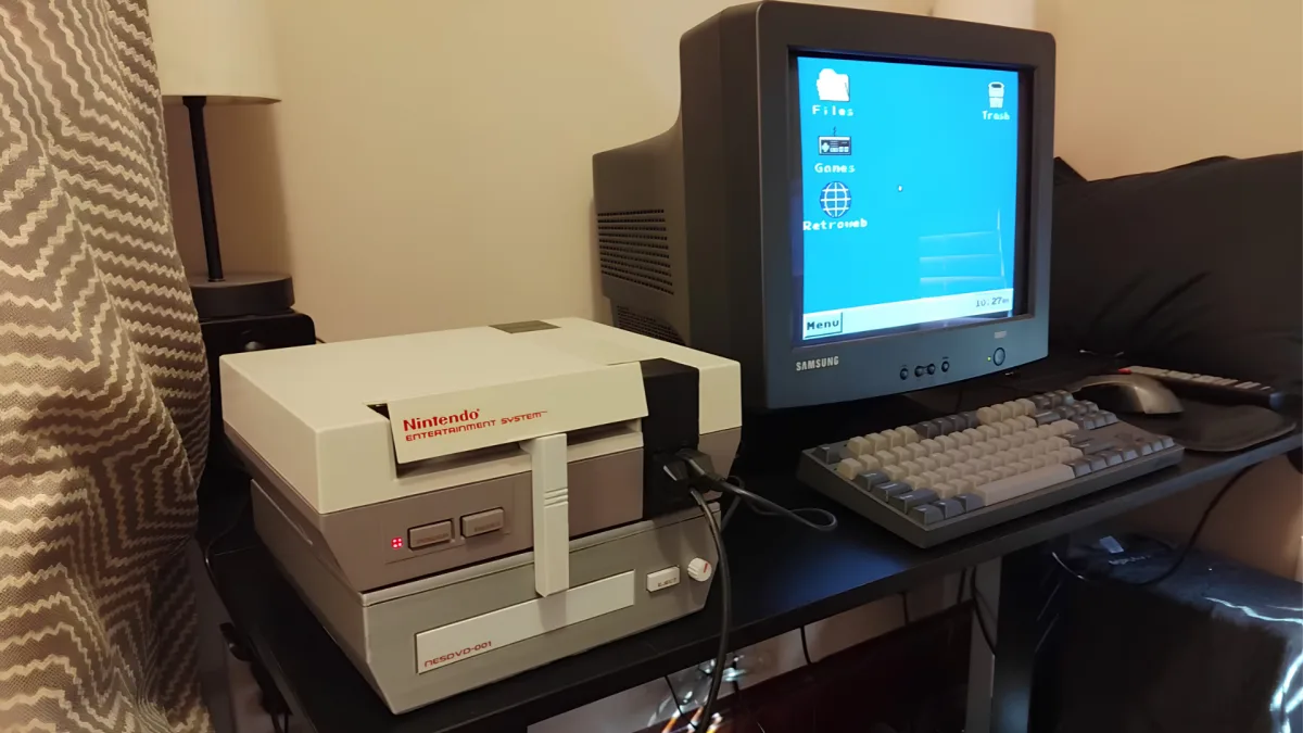 Modder turns NES into a Windows-like desktop with original hardware