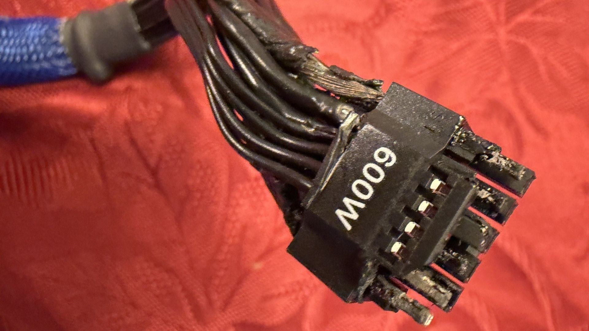 RTX 5090 connector melt